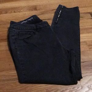 Used-Ana Black Ankle Zipper Jeans - 30/10